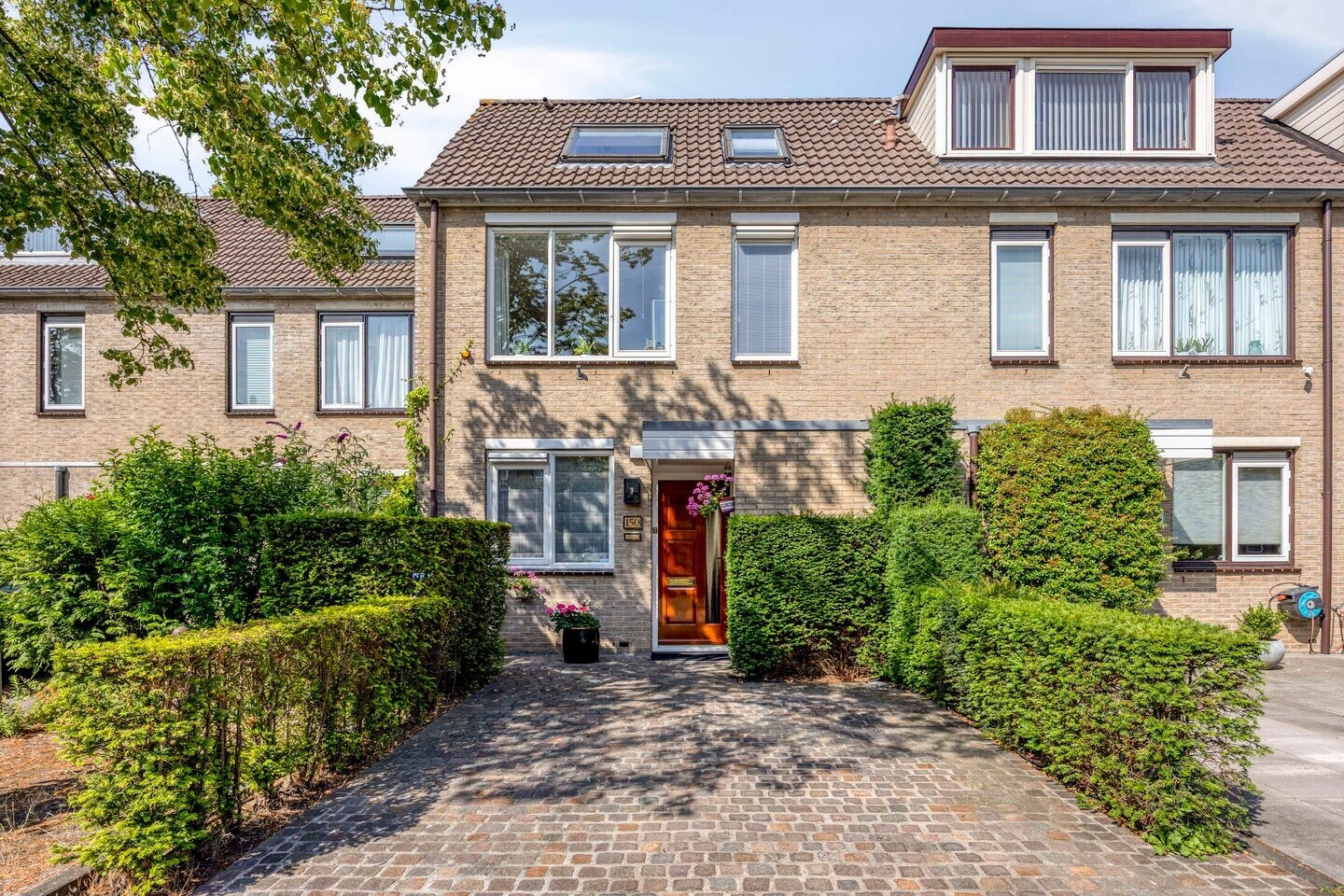 Tussenwoning te koop: Pauwhof 150, Rijswijk