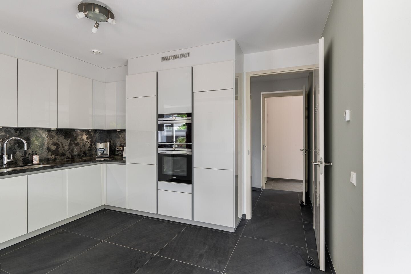 Vrijstaande woning te koop: Heulweg 30A, Wateringen