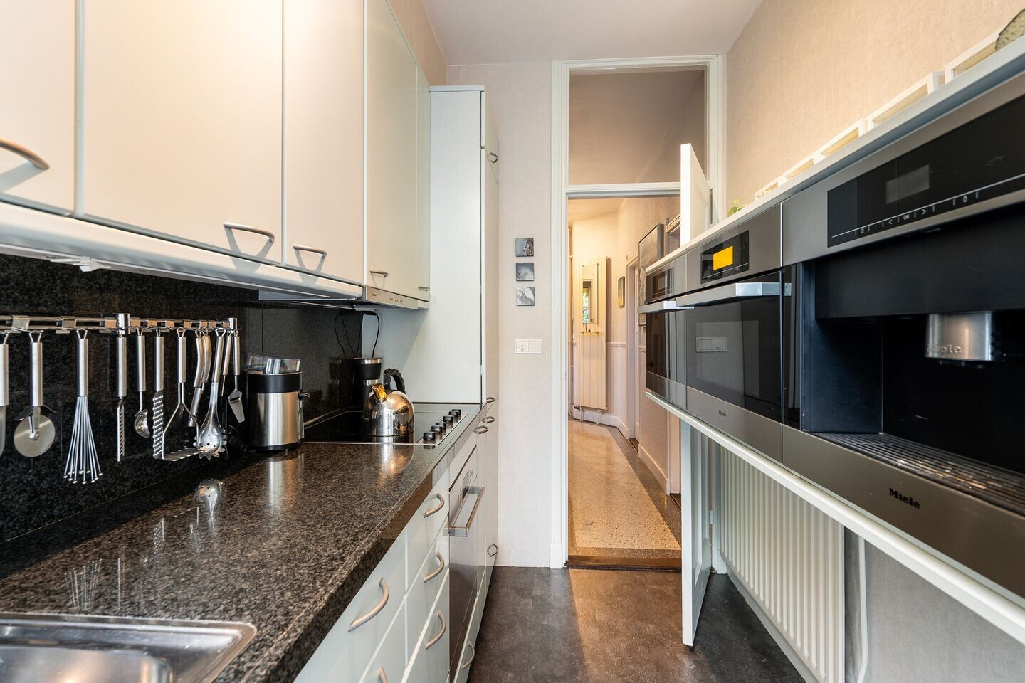 Twee-onder-één-kap te koop: Ambachtsweg 3, Wateringen