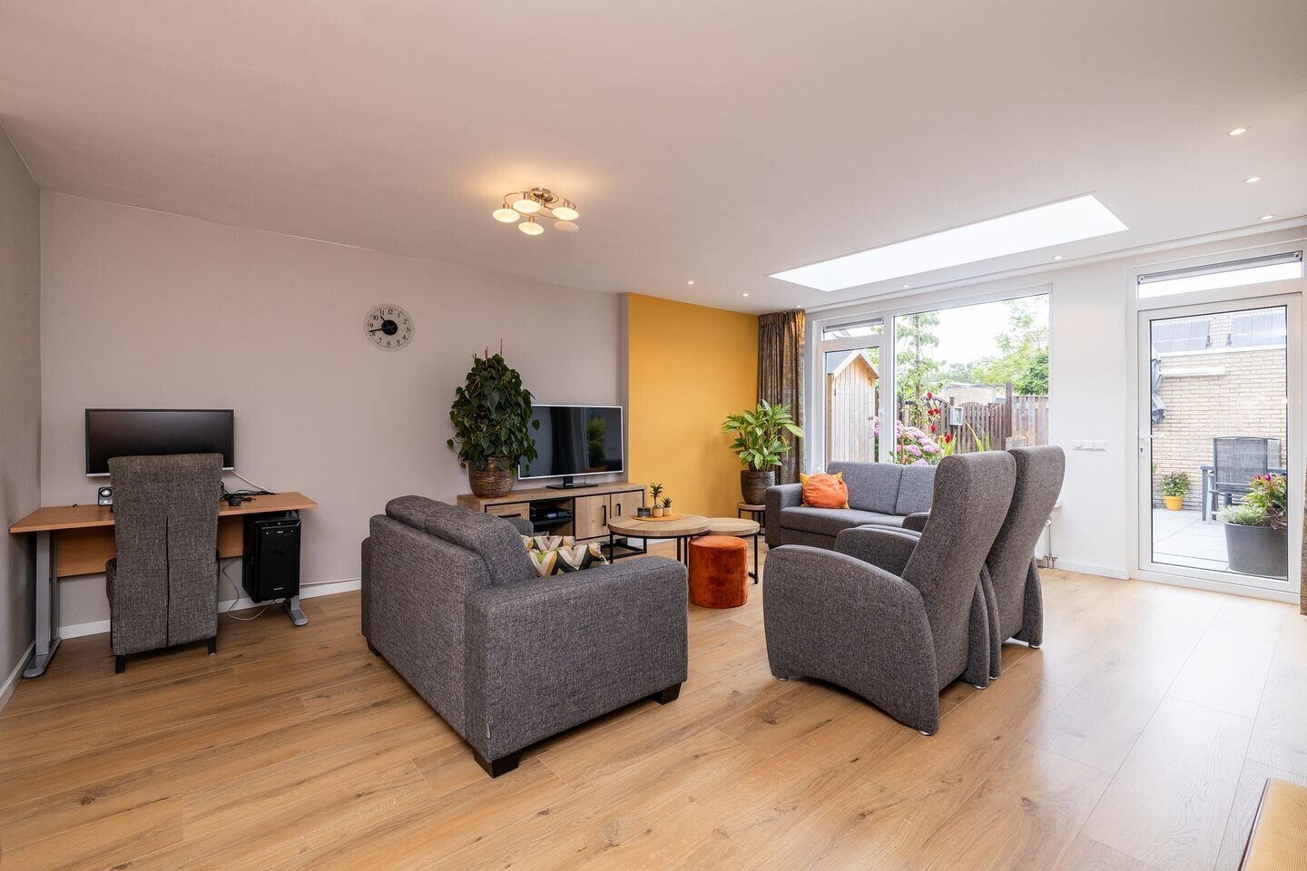 Tussenwoning te koop: Windmolen 8, Wateringen