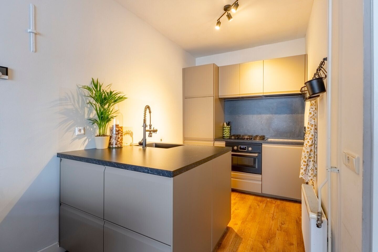 Appartement te koop: Maarsmansteeg 4A, Leiden