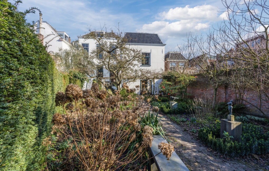 Tussenwoning te koop: Rapenburg 83A, Leiden