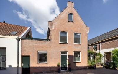 Pakhuisstraat 9