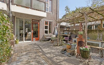 Neeltje van Zuytbrouckhof 10