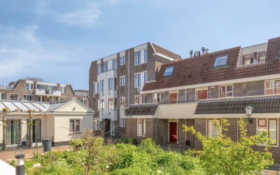 Neeltje van Zuytbrouckhof 24