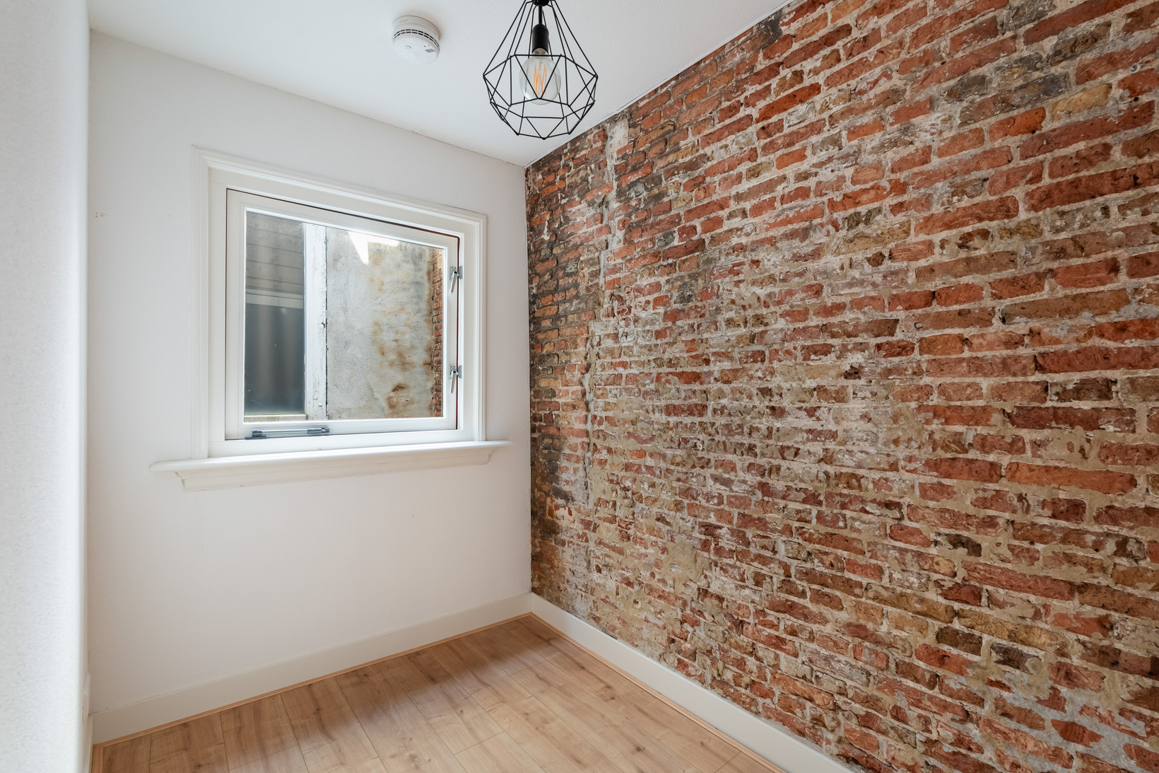 Studio te koop: Haarlemmerstraat 196B, Leiden