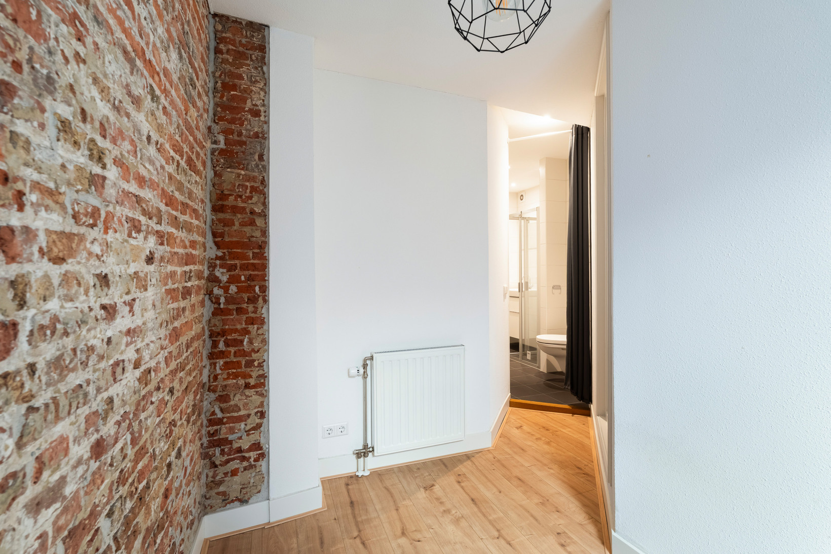 Studio te koop: Haarlemmerstraat 196B, Leiden