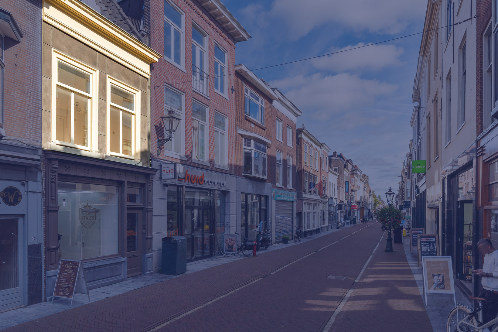 Studio te koop: Haarlemmerstraat 196B, Leiden