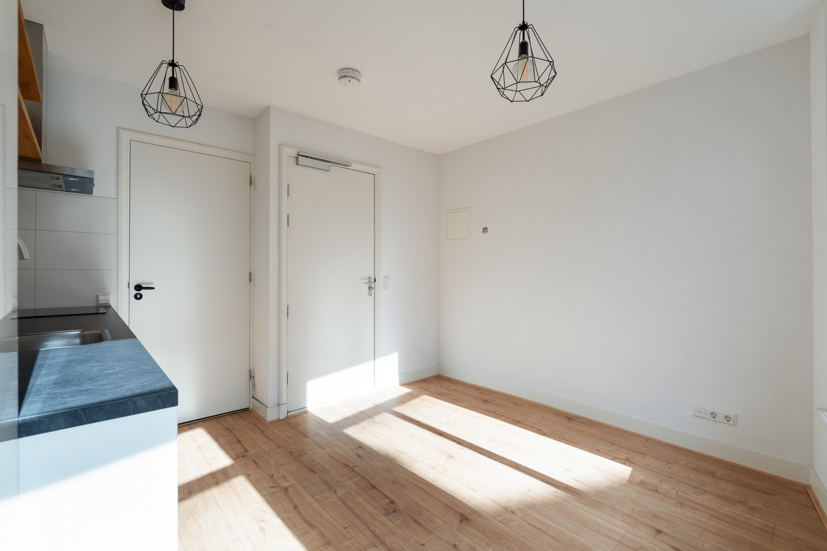 Studio te koop: Haarlemmerstraat 196B, Leiden