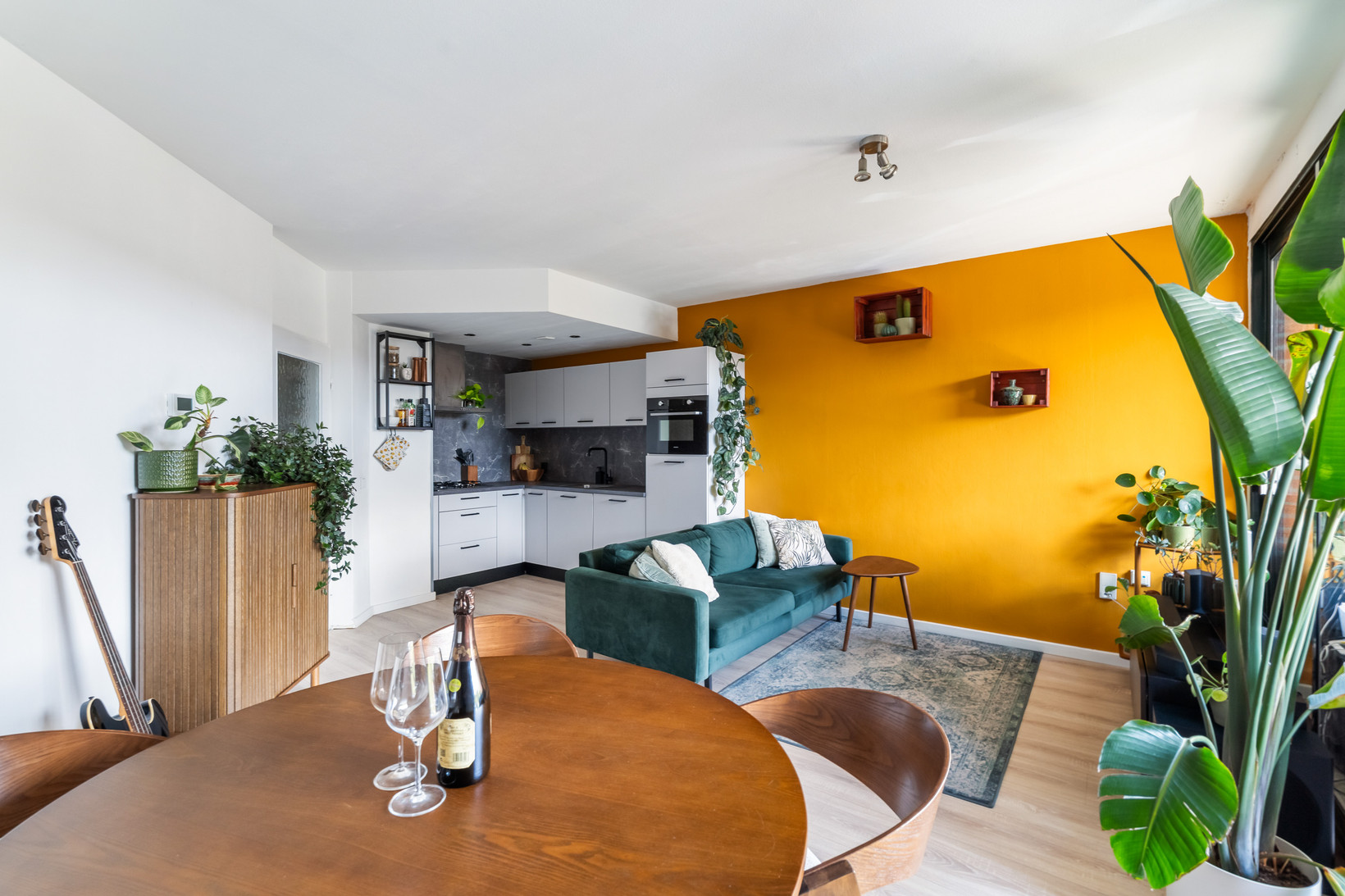 Appartement te koop: Langegracht 163C, Leiden