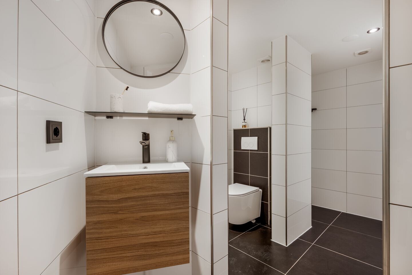 Appartement te koop: Langegracht 167, Leiden