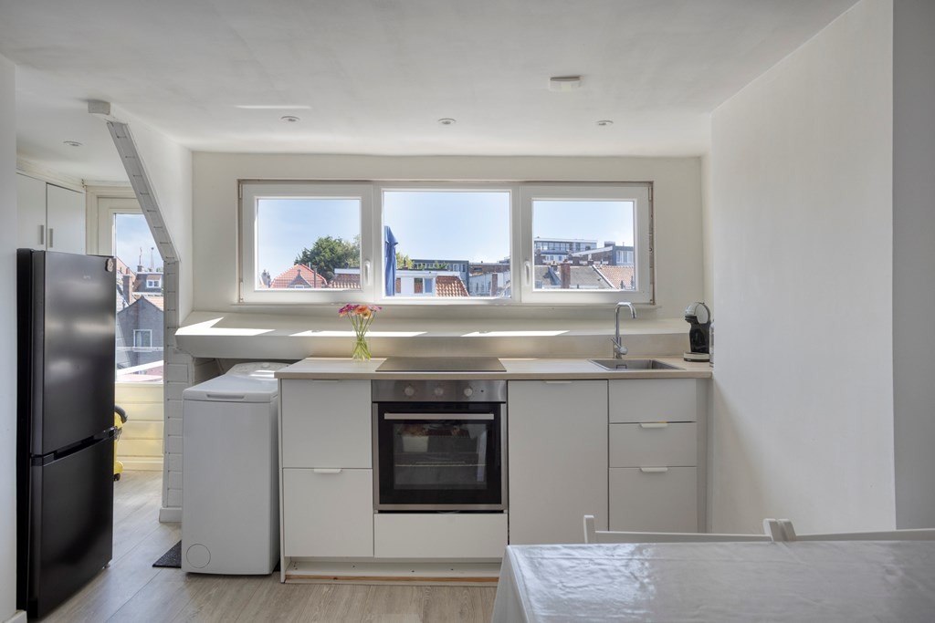 Studio te koop: President Steinstraat 22B, Leiden