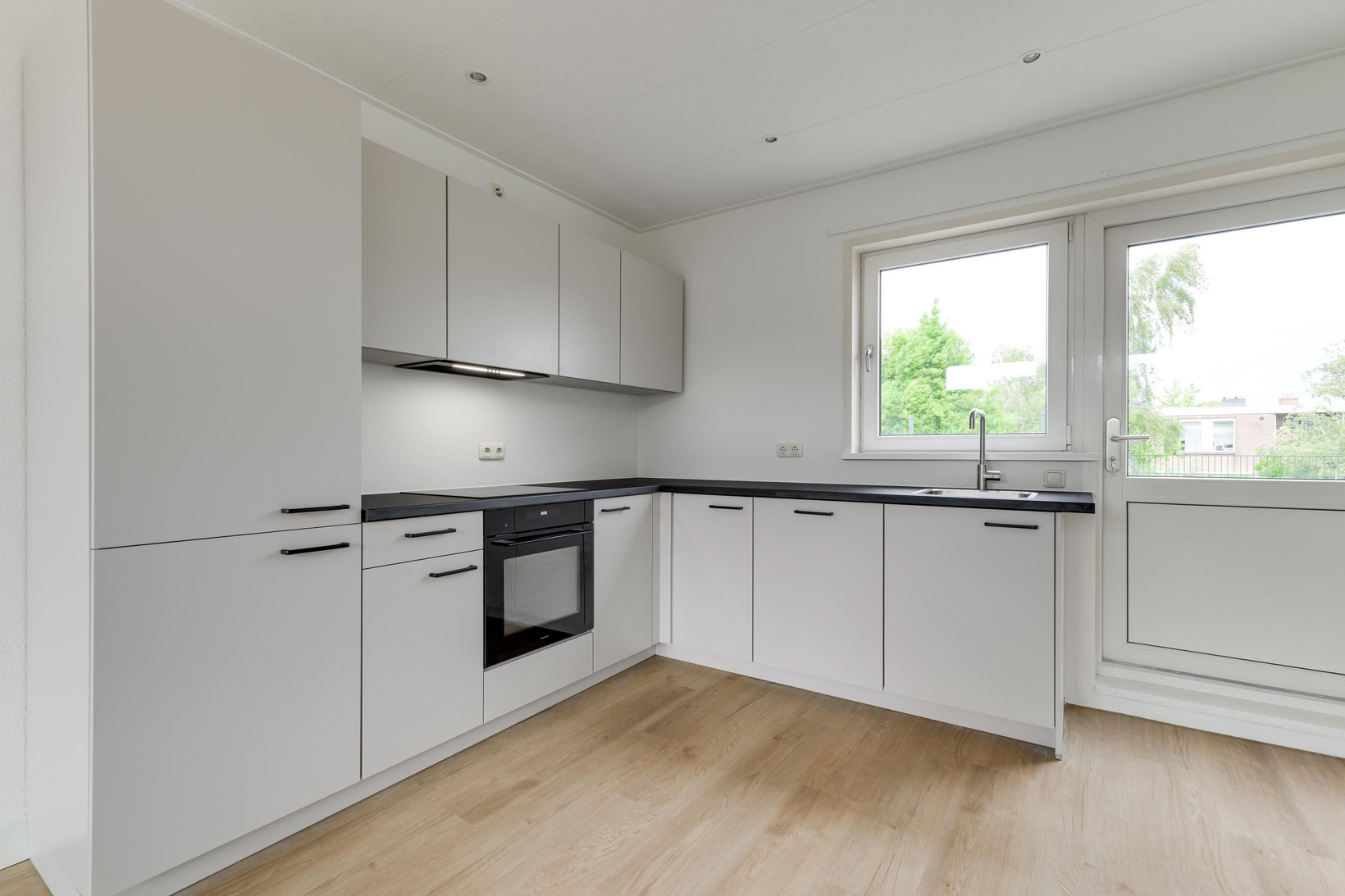 Appartement te koop: Pioenstraat 26B, Leiden