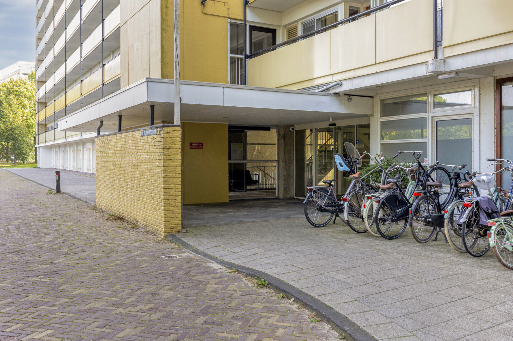 Appartement te koop: Van Vollenhovenplein 86, Leiden