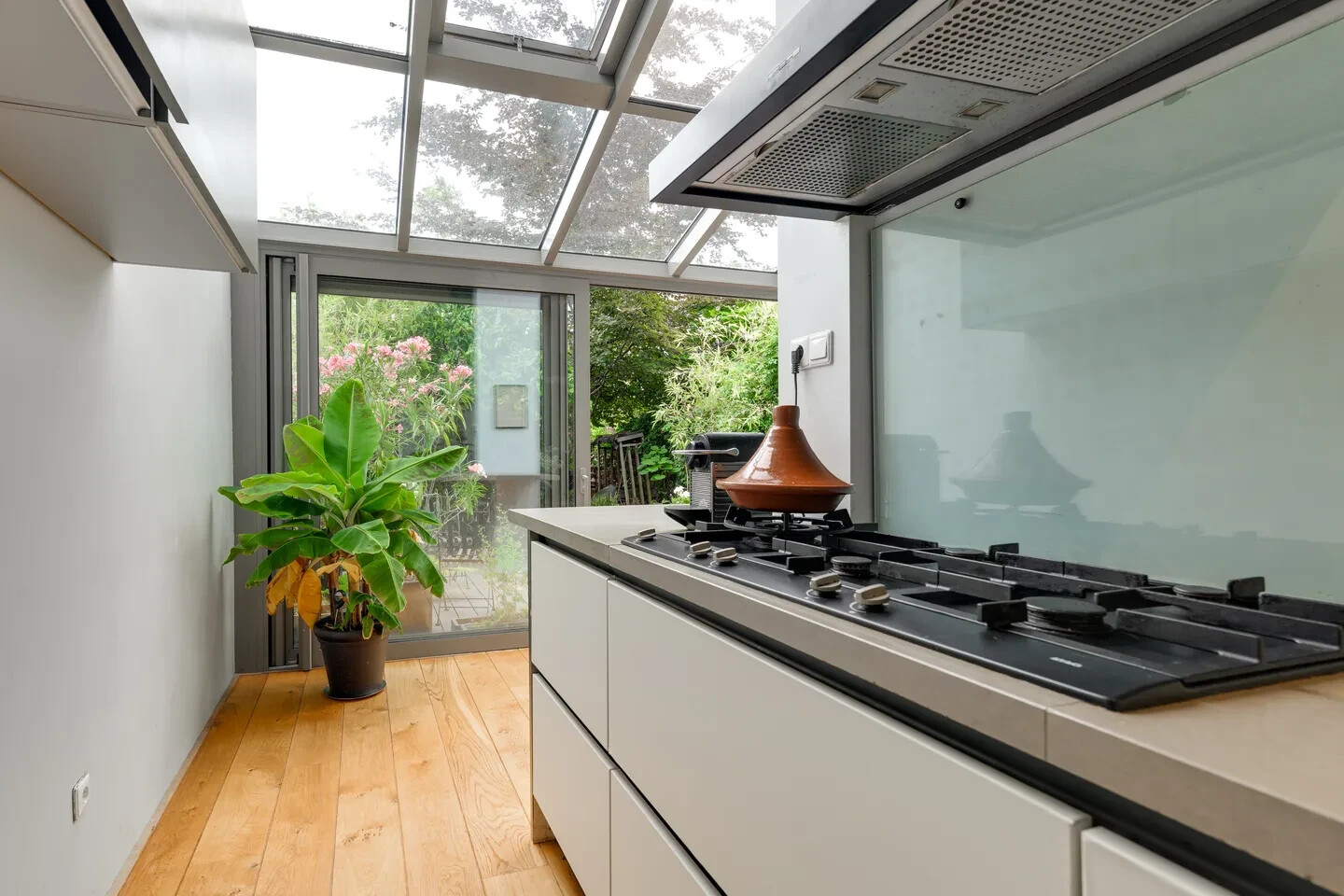 Tussenwoning te koop: De Ridderstraat 12, Leiden