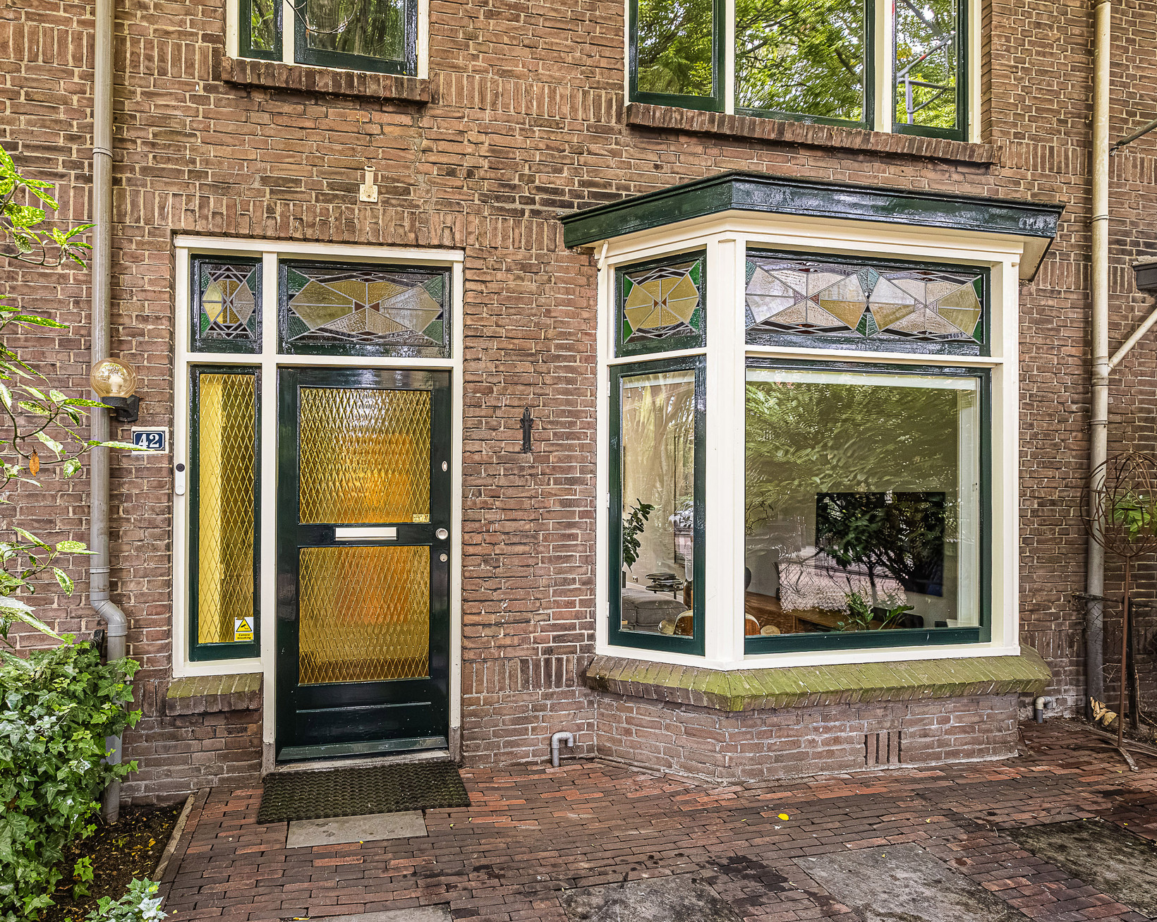 Tussenwoning te koop: Cobetstraat 42, Leiden