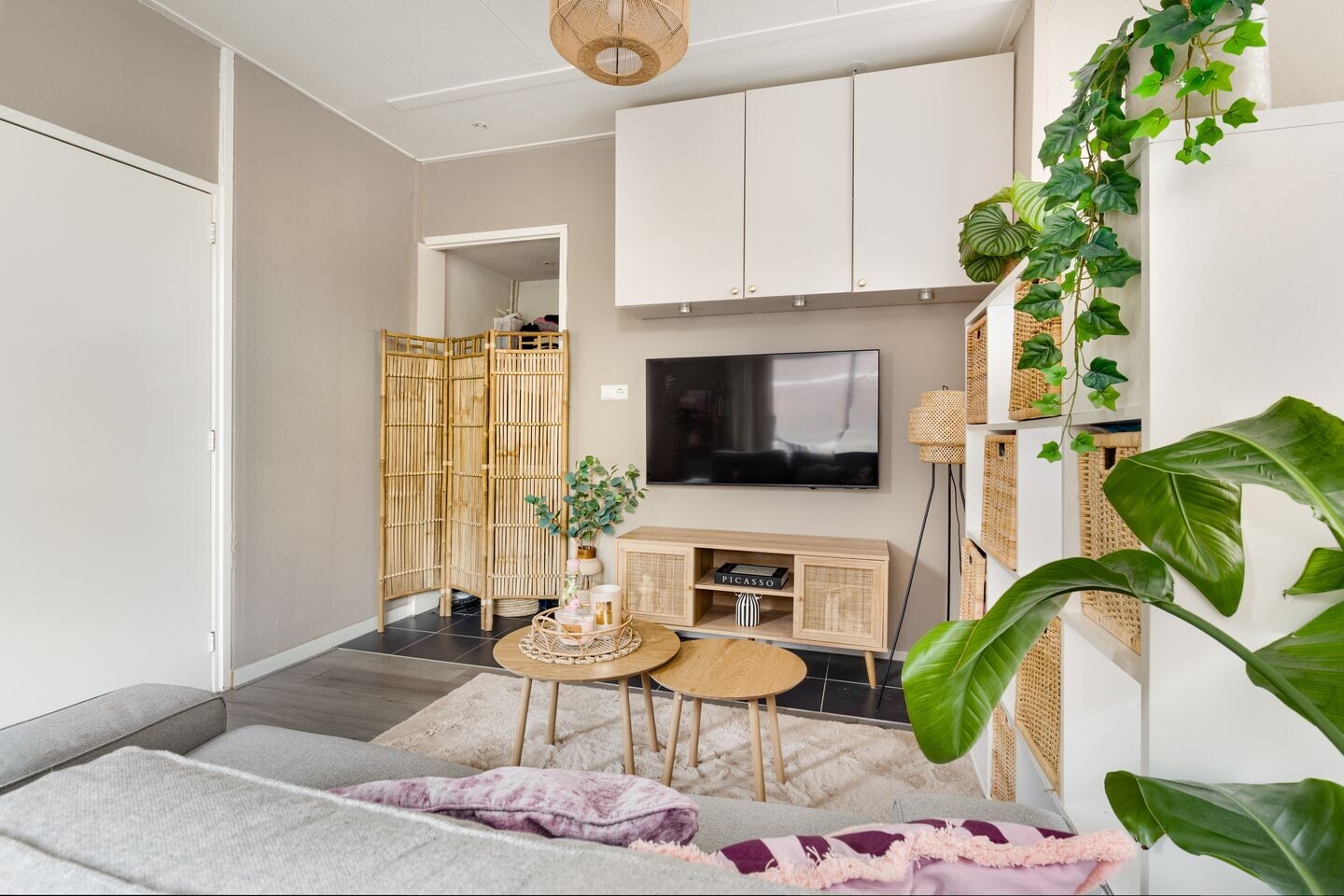 Studio te koop: Drie Octoberstraat 45, Leiden