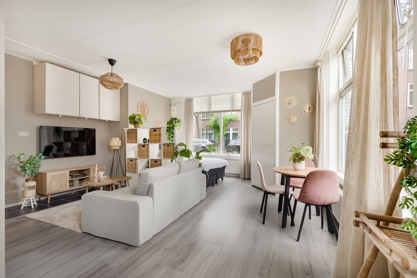 Studio te koop: Drie Octoberstraat 45, Leiden