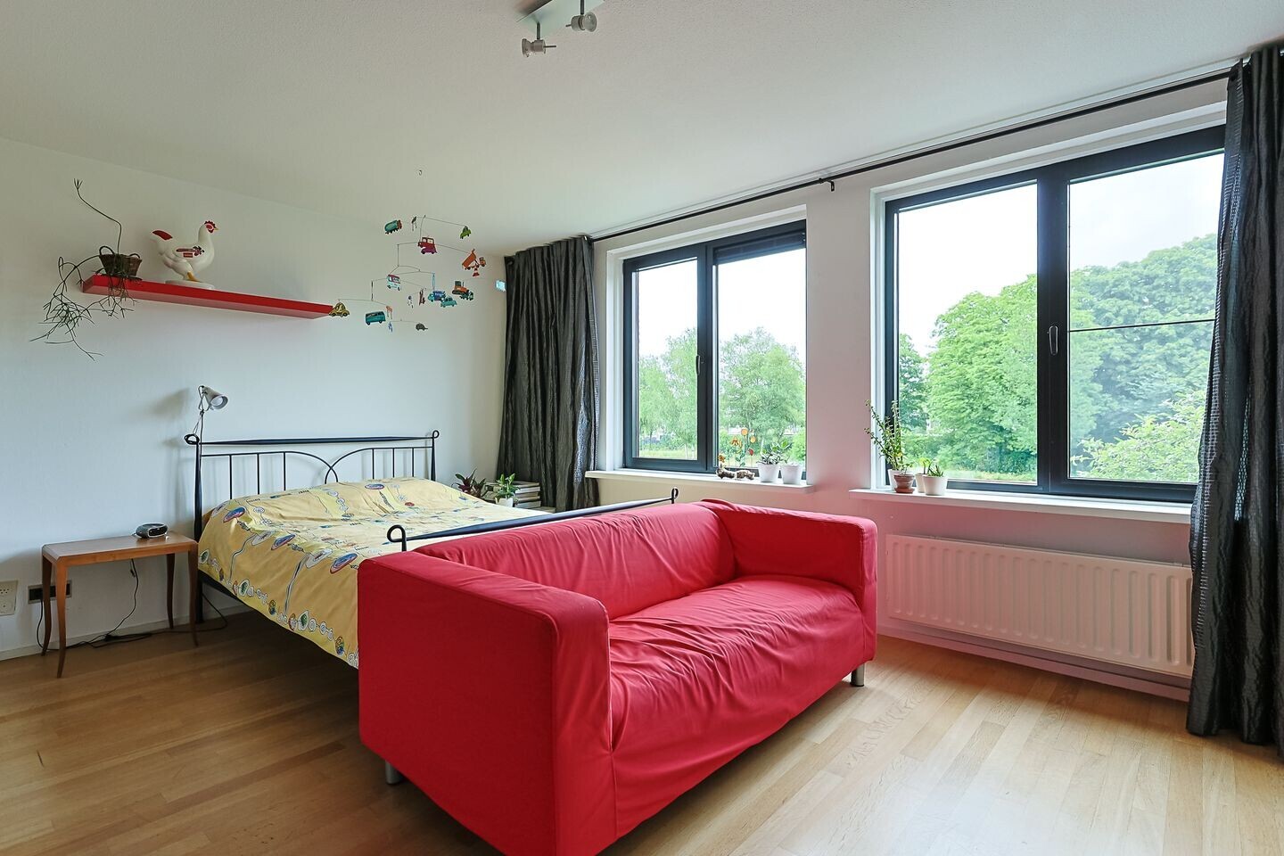 Tussenwoning te koop: Aletta Jacobslaan 28, Leiden