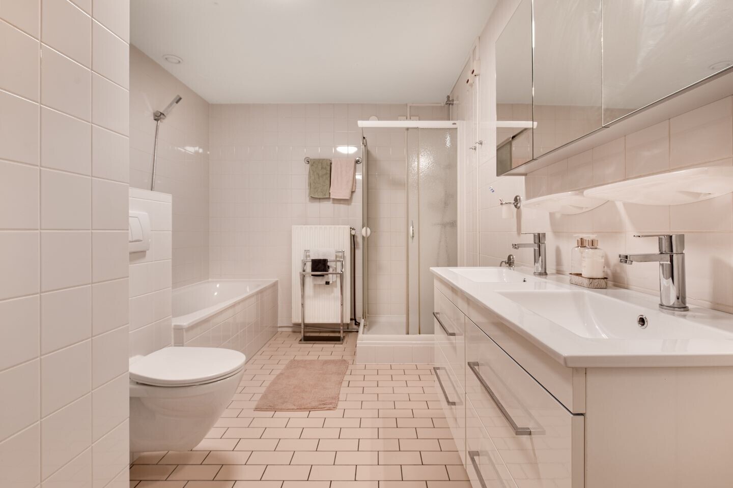 Appartement te koop: Laan der Verenigde Naties 2, Leiden