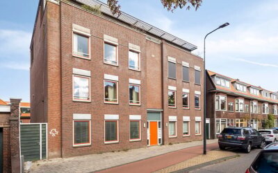 Lage Rijndi. 15-F