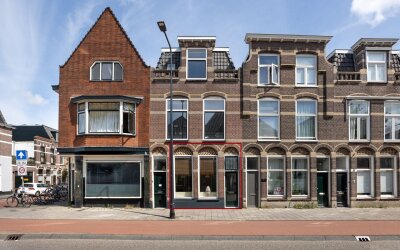 Lage Rijndi. 31