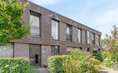 Huis te koop Warmoeziershof 7