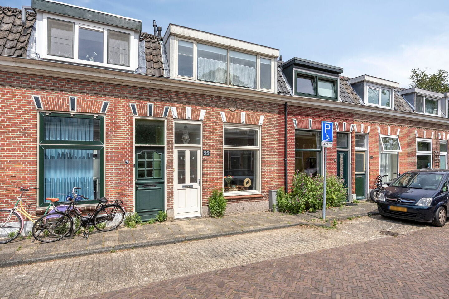 Tussenwoning te koop: Oosterdwarsstraat 22, Leiden
