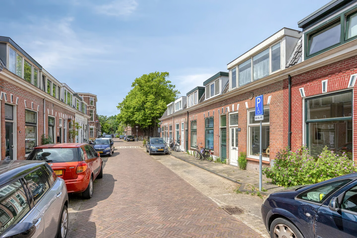 Tussenwoning te koop: Oosterdwarsstraat 22, Leiden