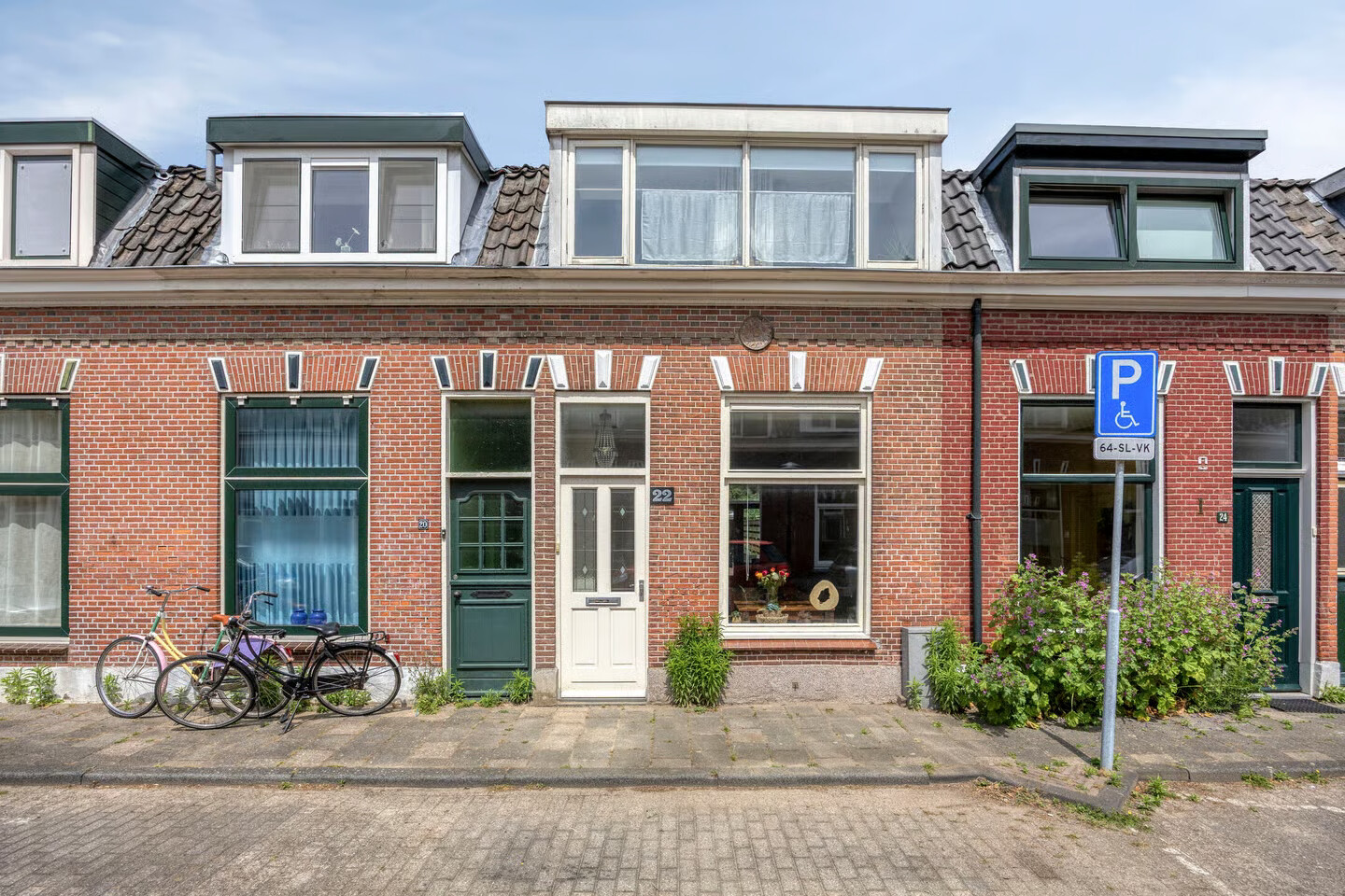 Tussenwoning te koop: Oosterdwarsstraat 22, Leiden
