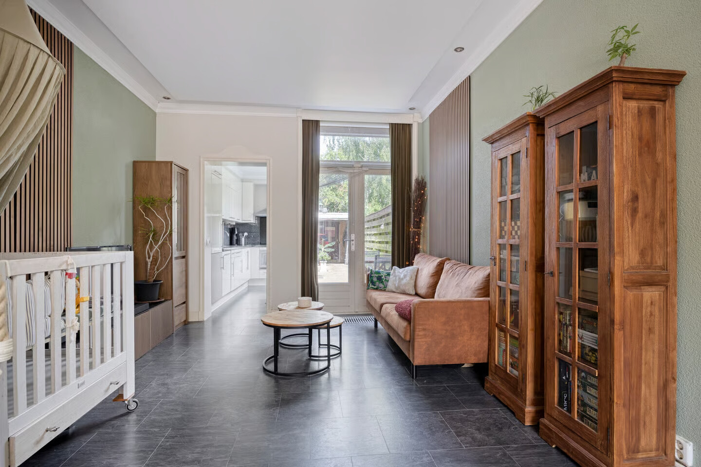 Tussenwoning te koop: Oosterdwarsstraat 22, Leiden
