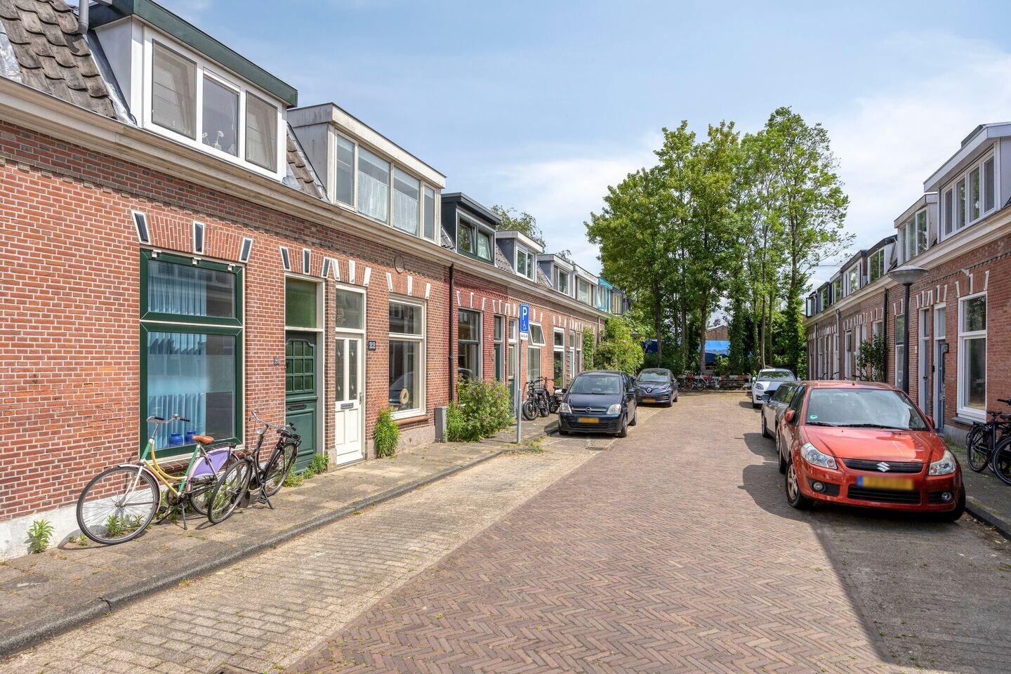 Tussenwoning te koop: Oosterdwarsstraat 22, Leiden