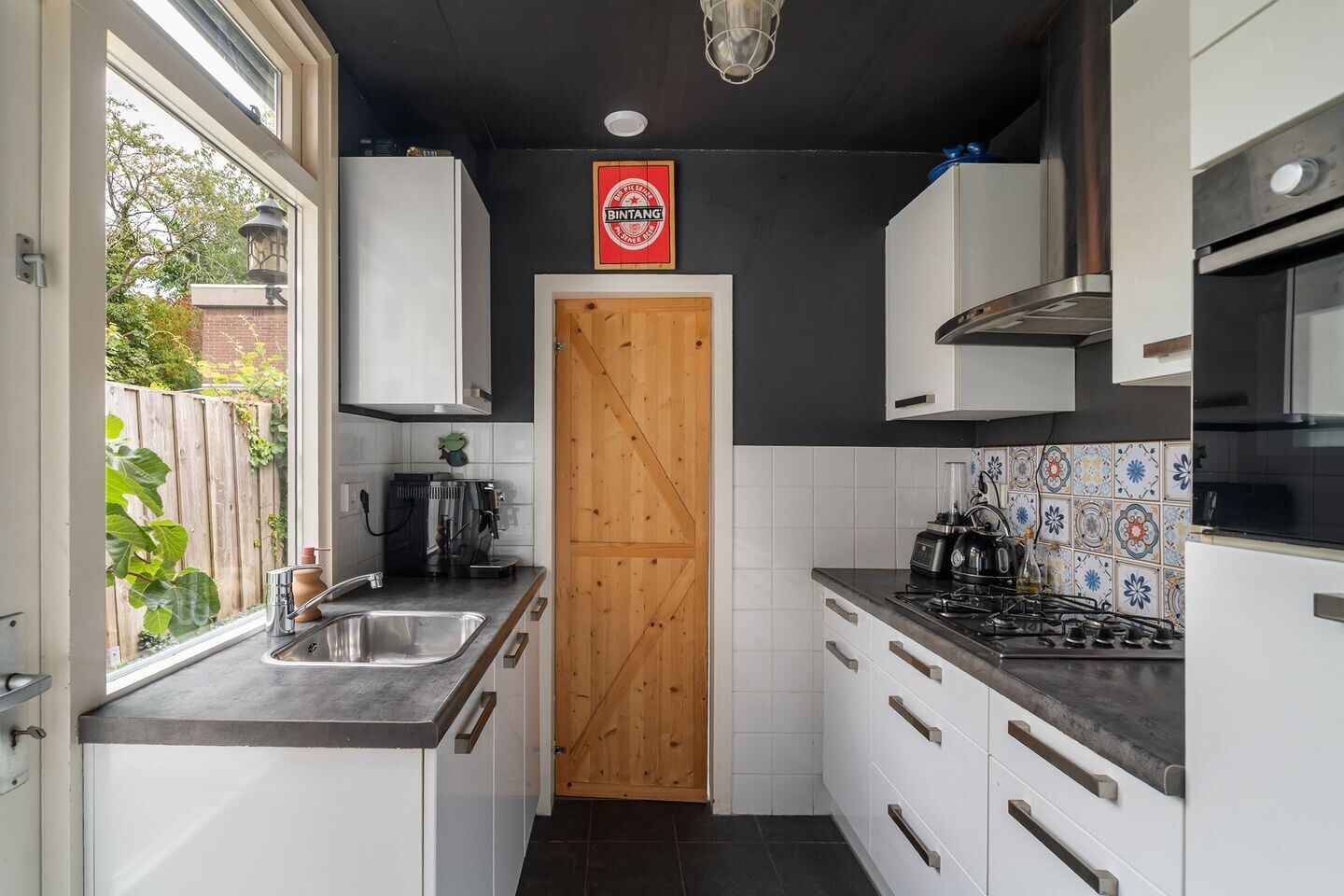 Tussenwoning te koop: Bakker Korffstraat 3, Leiden