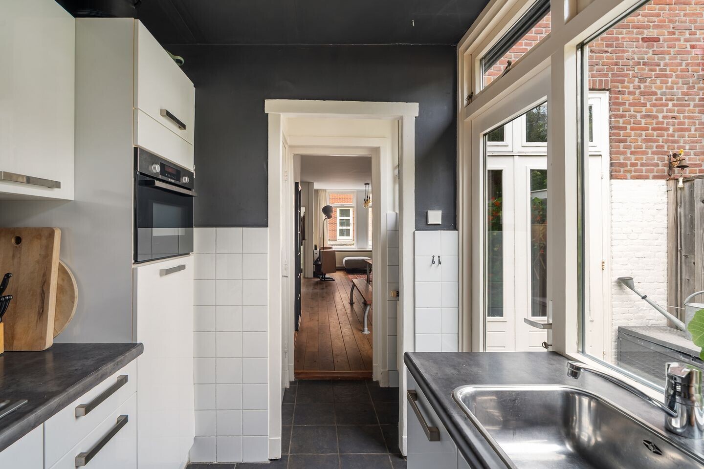 Tussenwoning te koop: Bakker Korffstraat 3, Leiden
