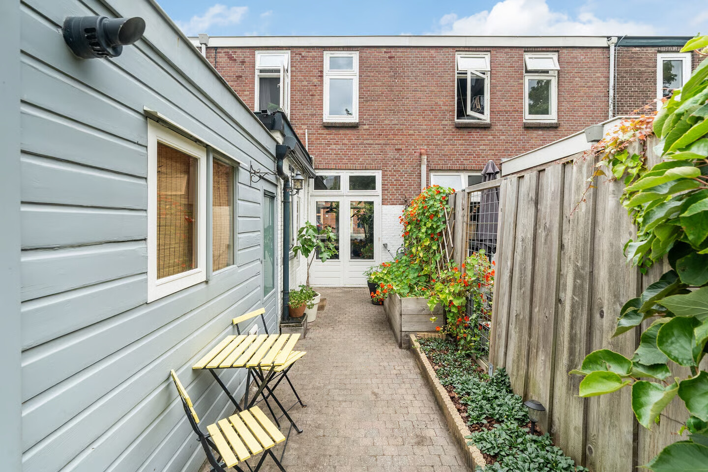 Tussenwoning te koop: Bakker Korffstraat 3, Leiden