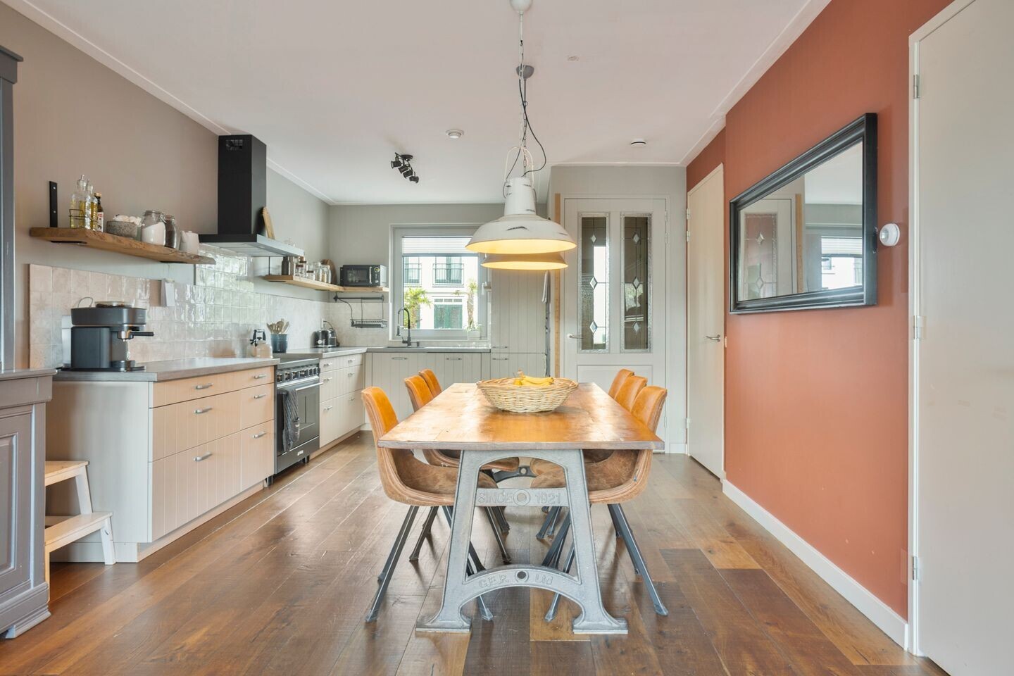 Hoekwoning te koop: Cornetkade 10, Leiden