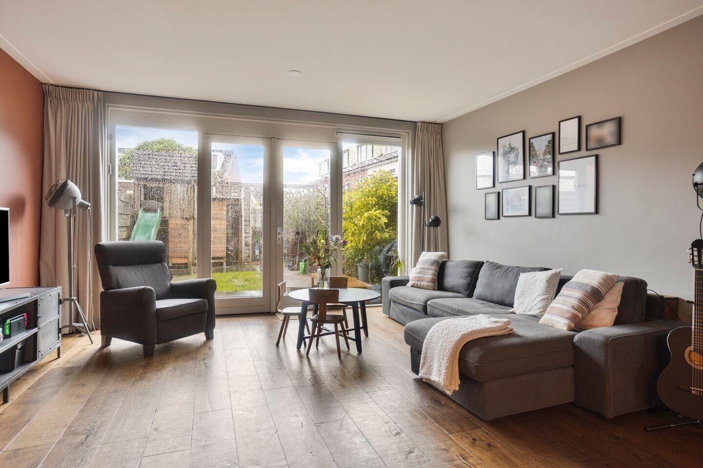 Hoekwoning te koop: Cornetkade 10, Leiden