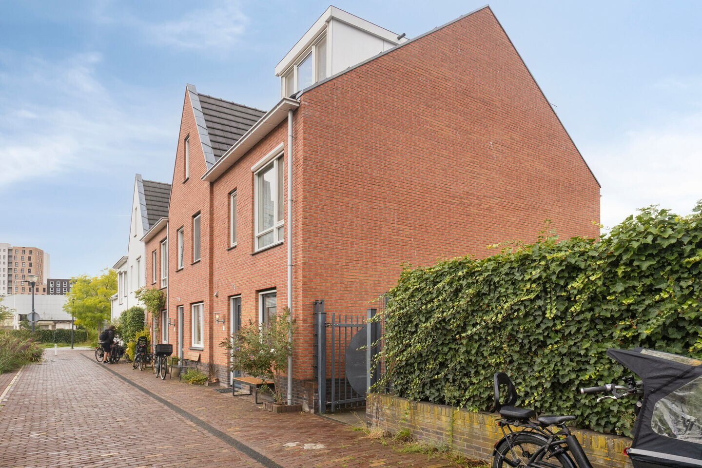 Hoekwoning te koop: Cornetkade 10, Leiden