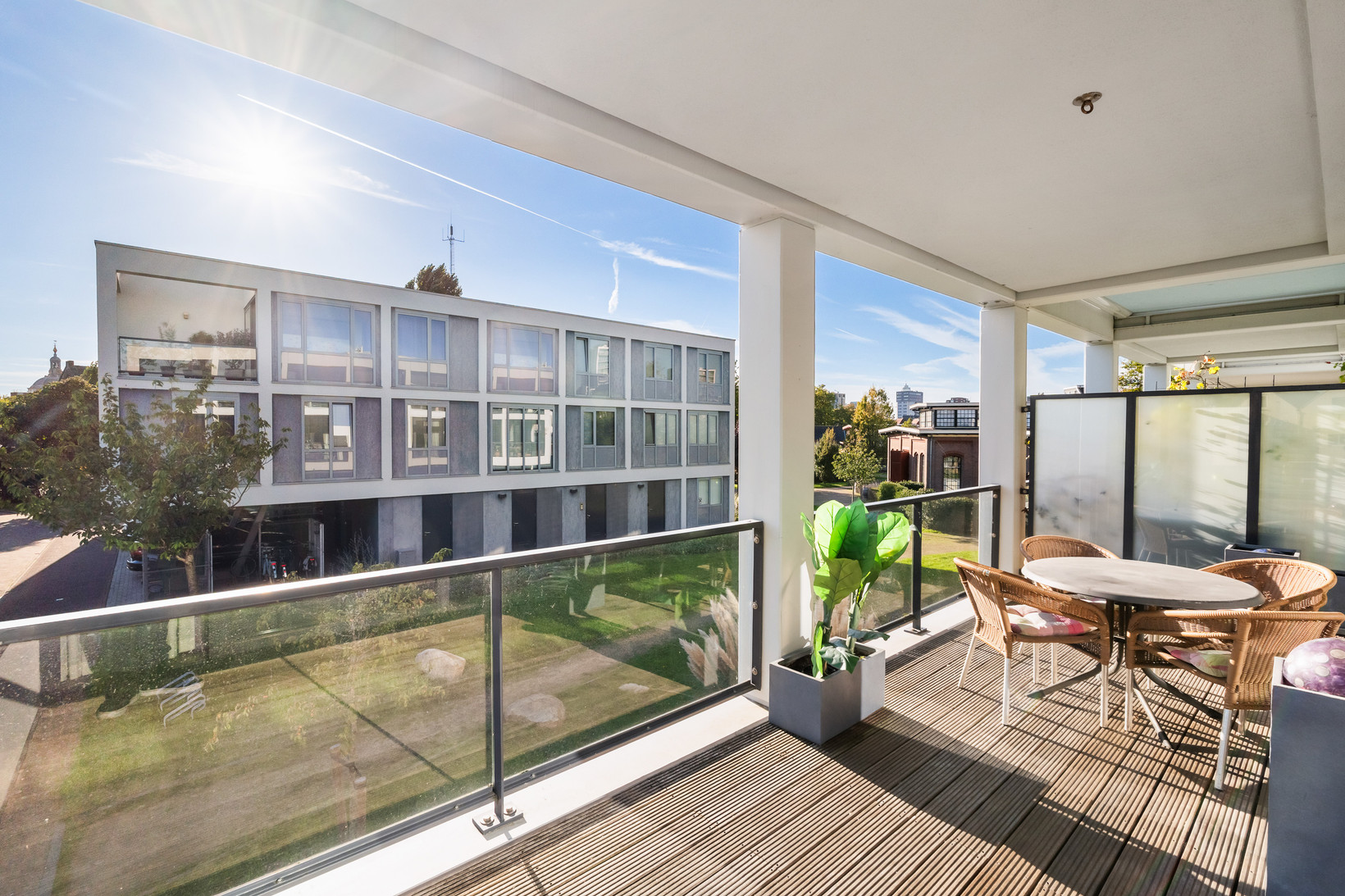 Appartement te koop: Van der Paauwkade 24, Leiden
