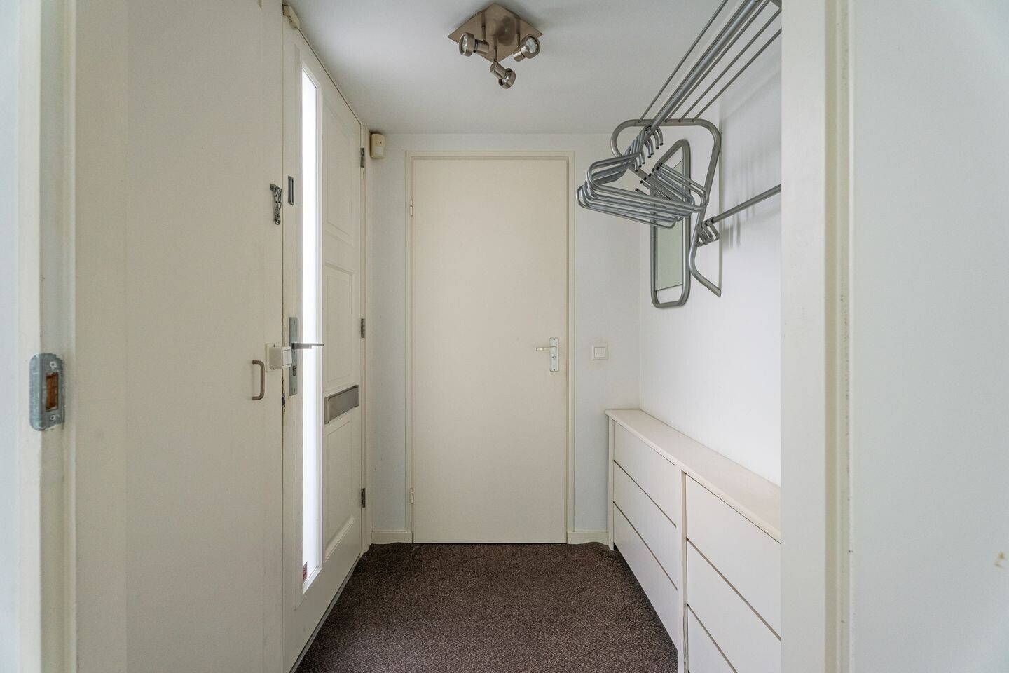 Tussenwoning te koop: Korenbloem 43, Leiden