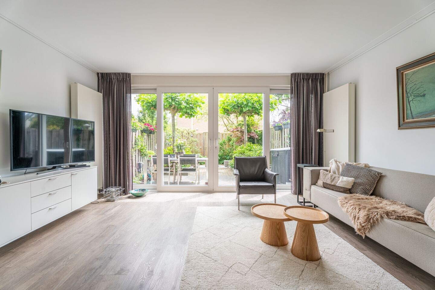 Tussenwoning te koop: Korenbloem 43, Leiden