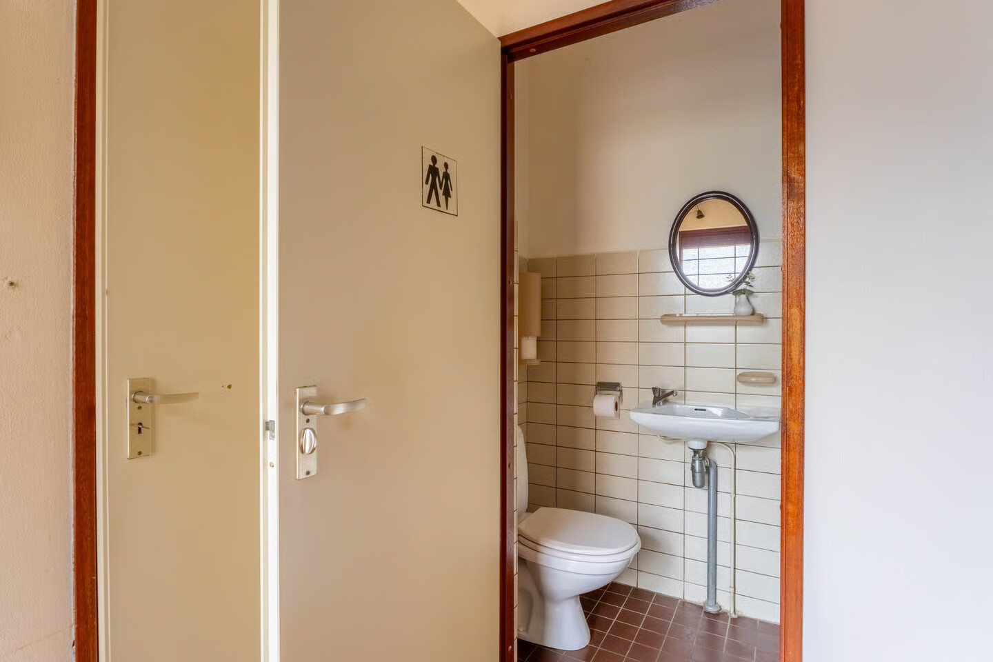 Tussenwoning te koop: Kruisbes 3, Leiden