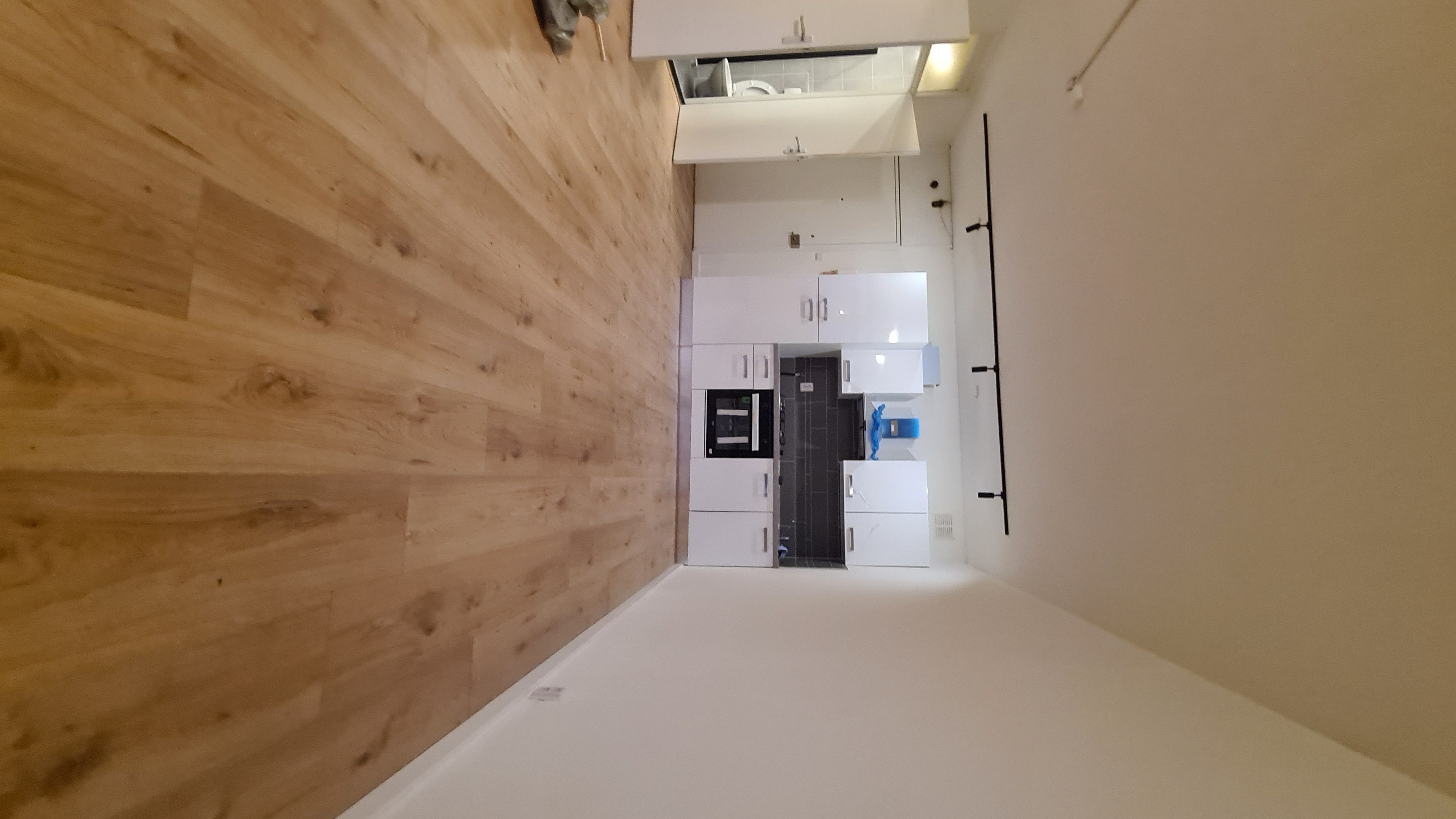 Studio te koop: Vijf Meilaan 52, Leiden