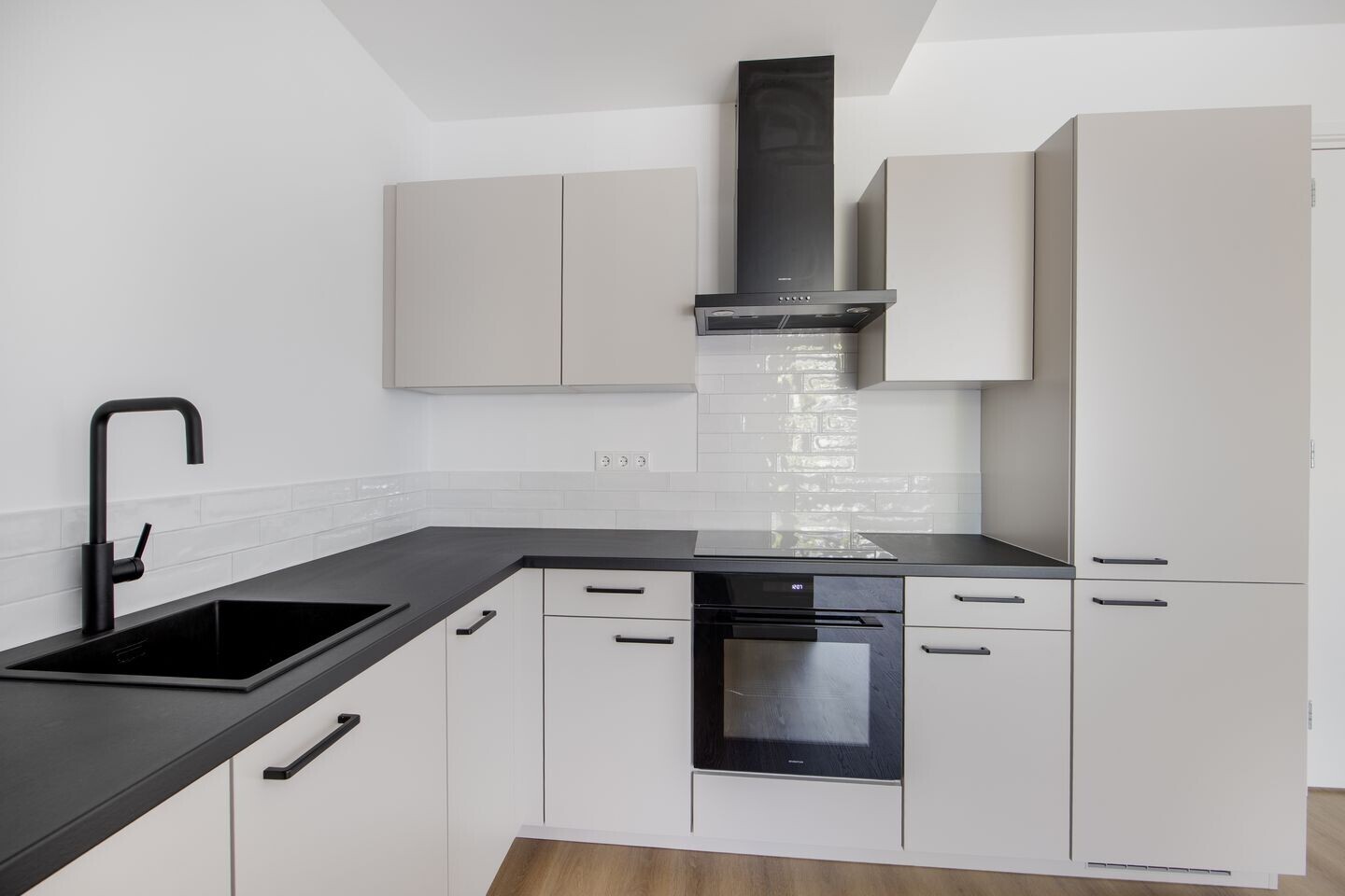 Appartement te koop: De Genestetstraat 2C, Leiden