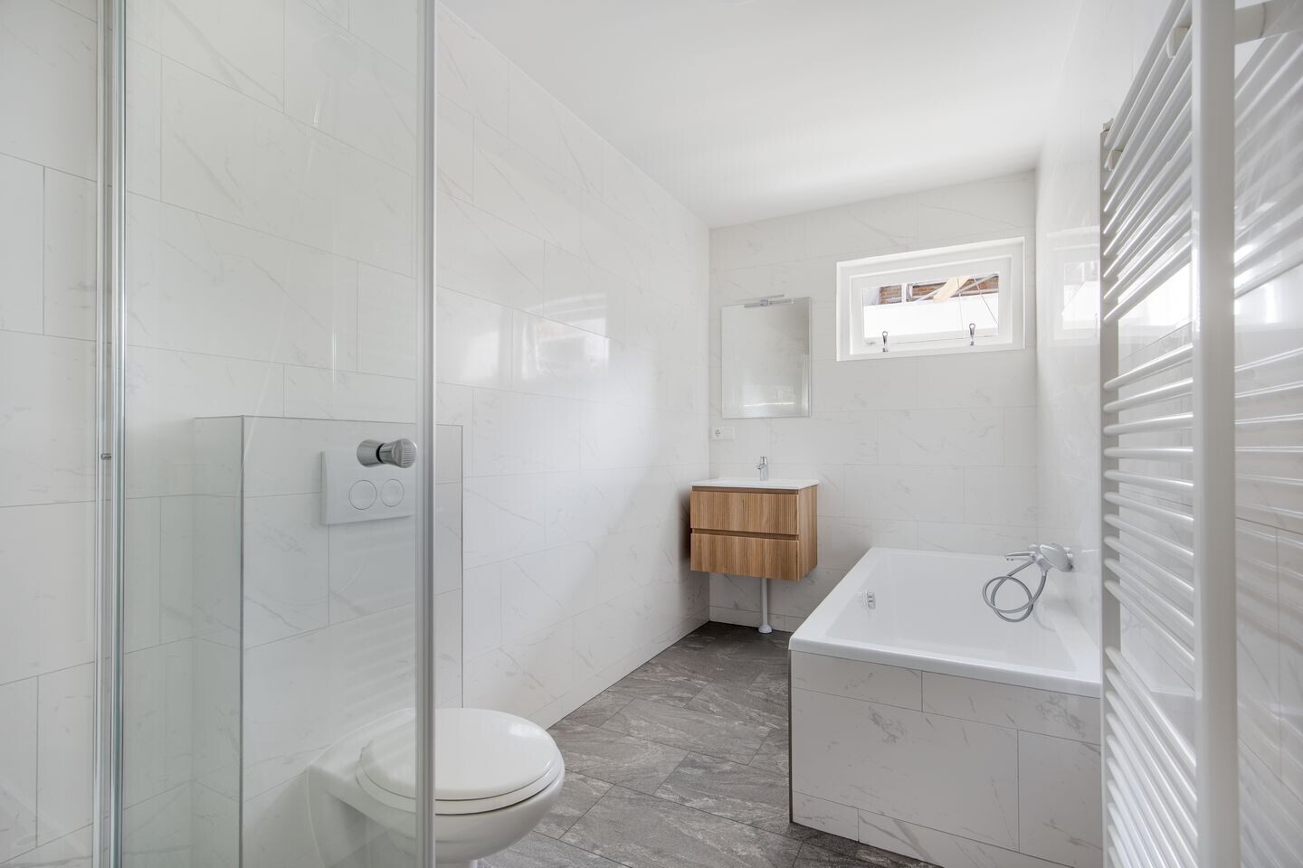 Appartement te koop: De Genestetstraat 2C, Leiden
