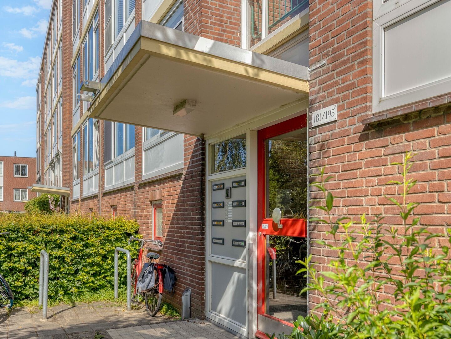 Appartement te koop: Verdistraat 181, Leiden