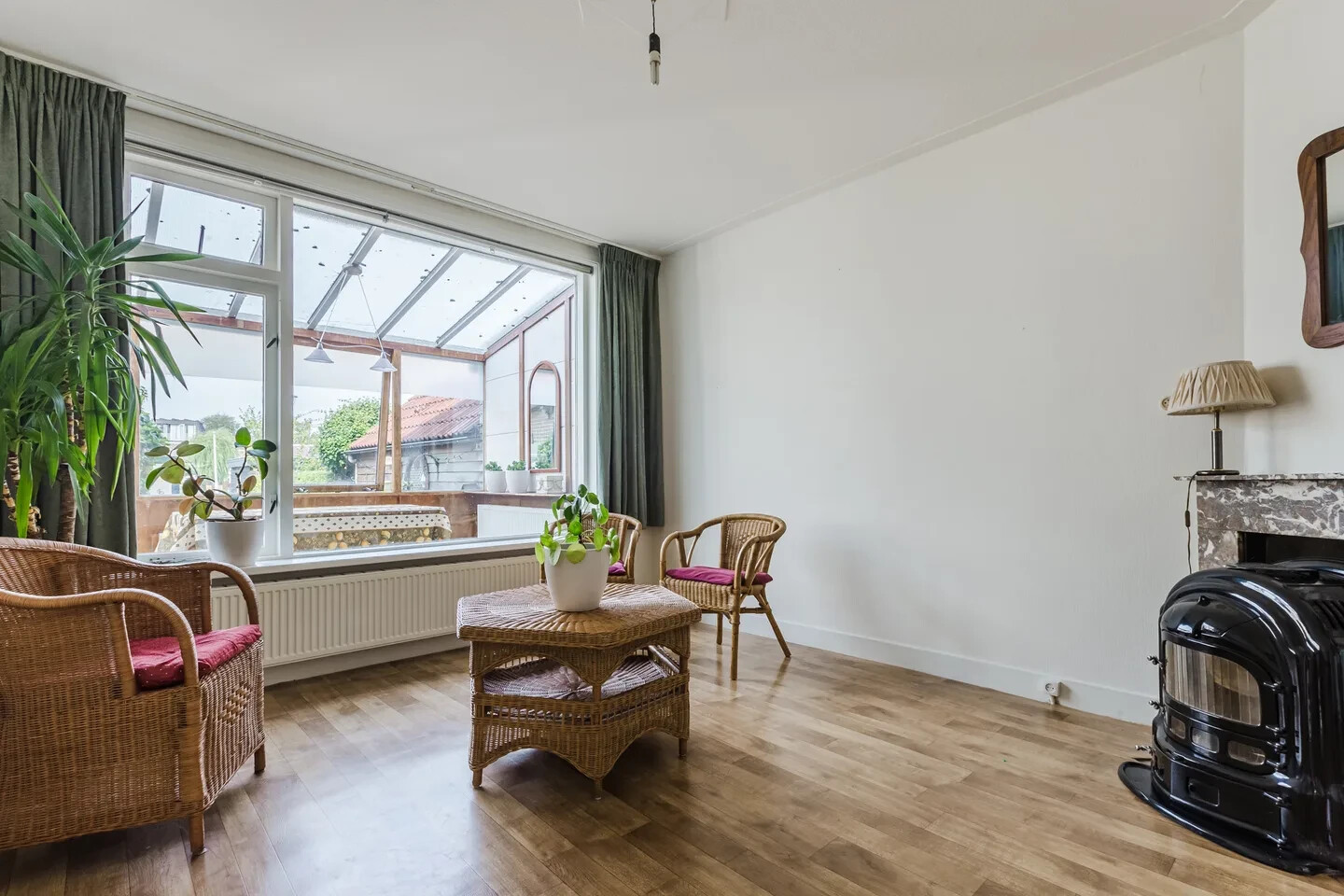 Hoekwoning te koop: Rijndijk 110, Leiden