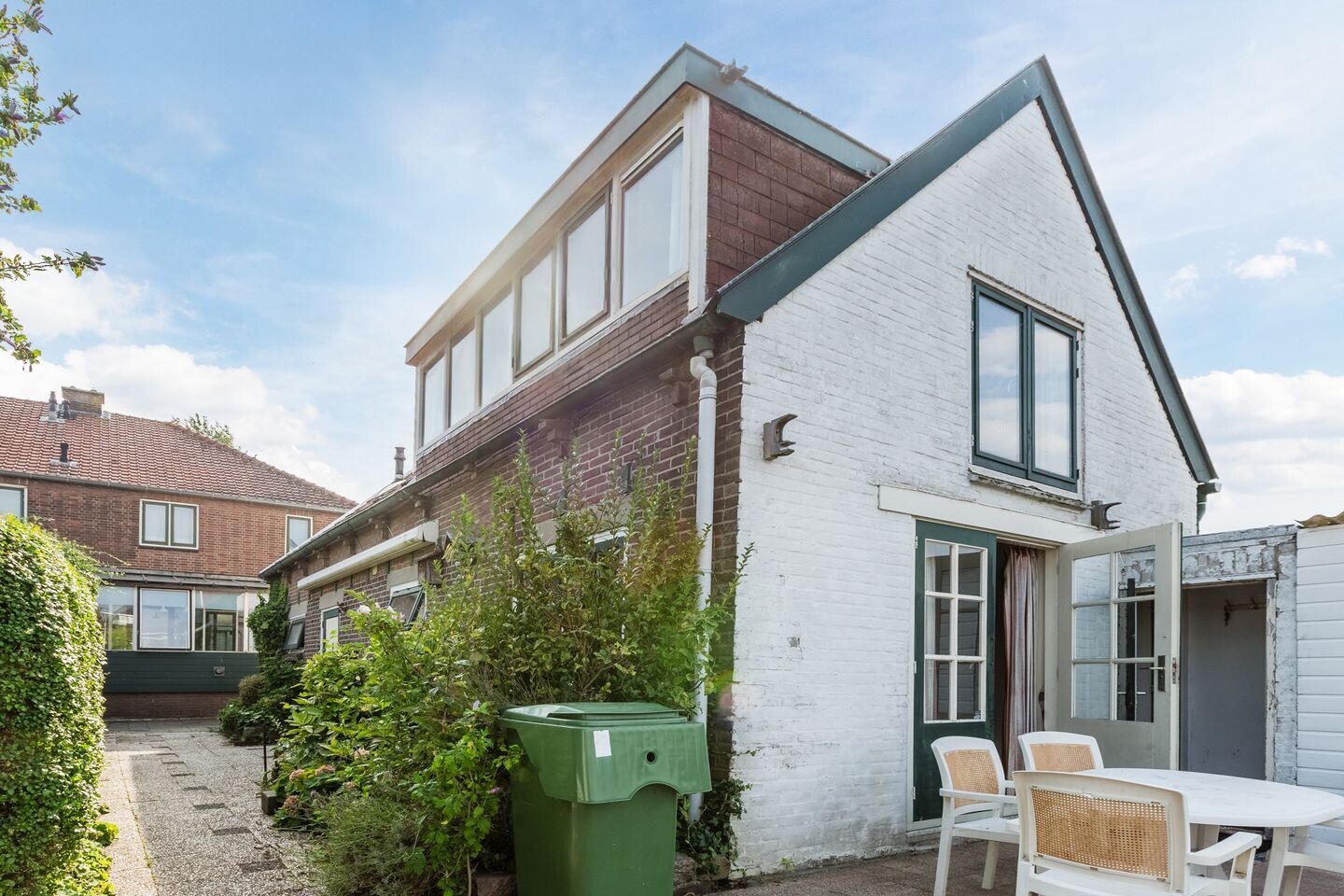 Hoekwoning te koop: Rijndijk 110, Leiden