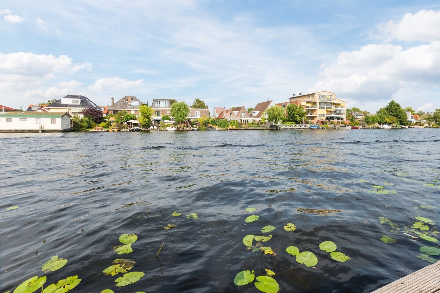 Hoekwoning te koop: Rijndijk 110, Leiden