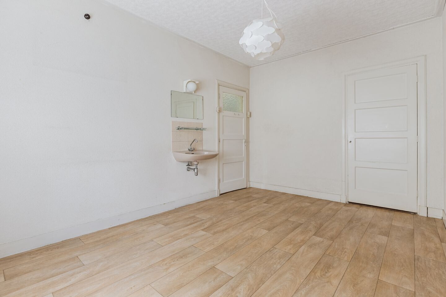 Hoekwoning te koop: Rijndijk 110, Leiden